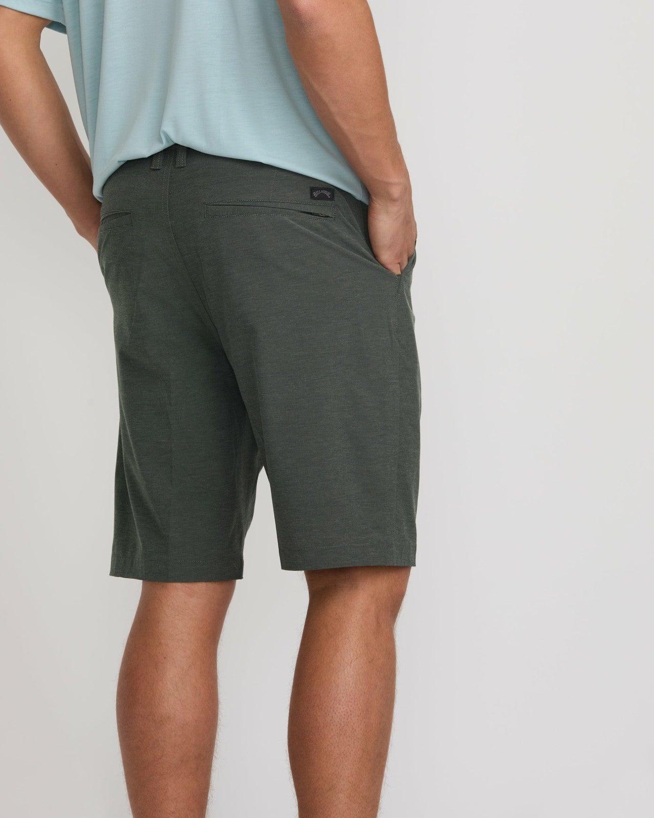 Crossfire Submersible 21" Hybrid Shorts | Asphalt Billabong