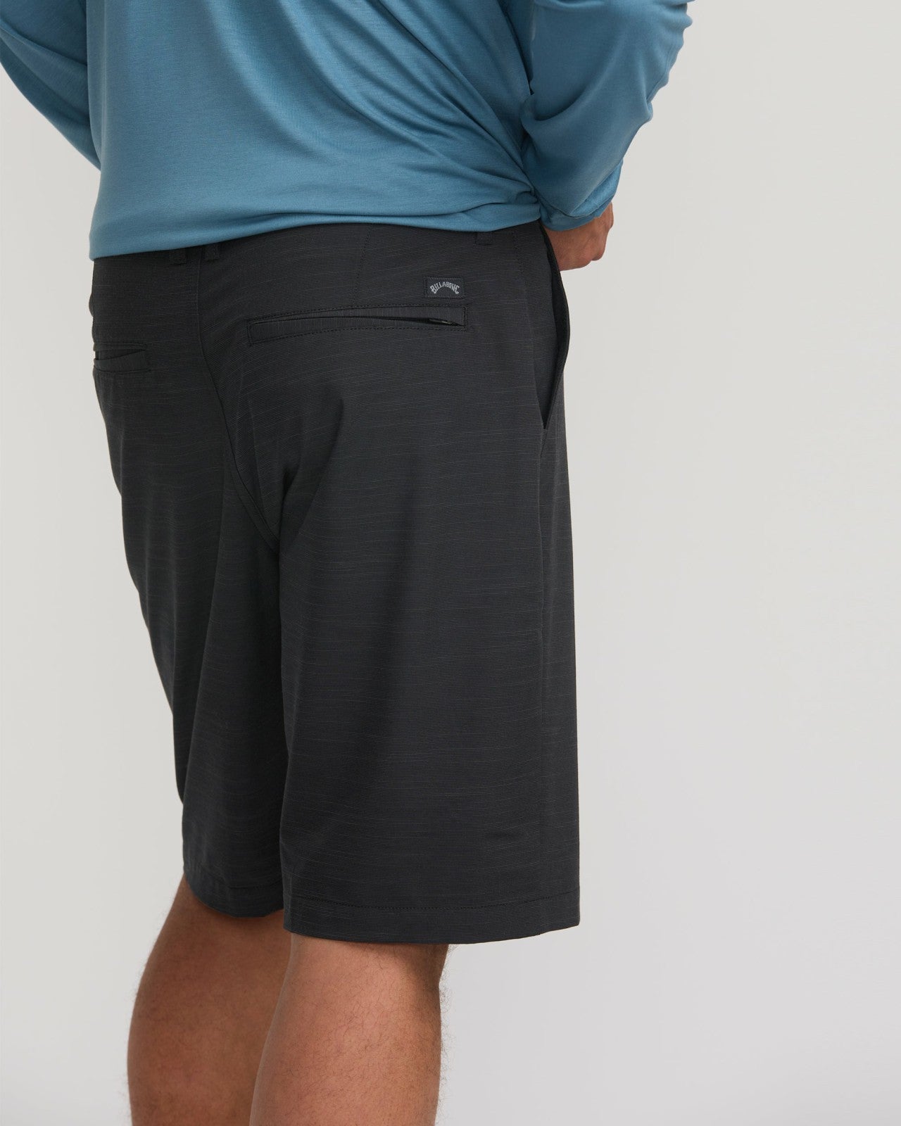 Crossfire Submersible 21" Hybrid Shorts | Black Billabong