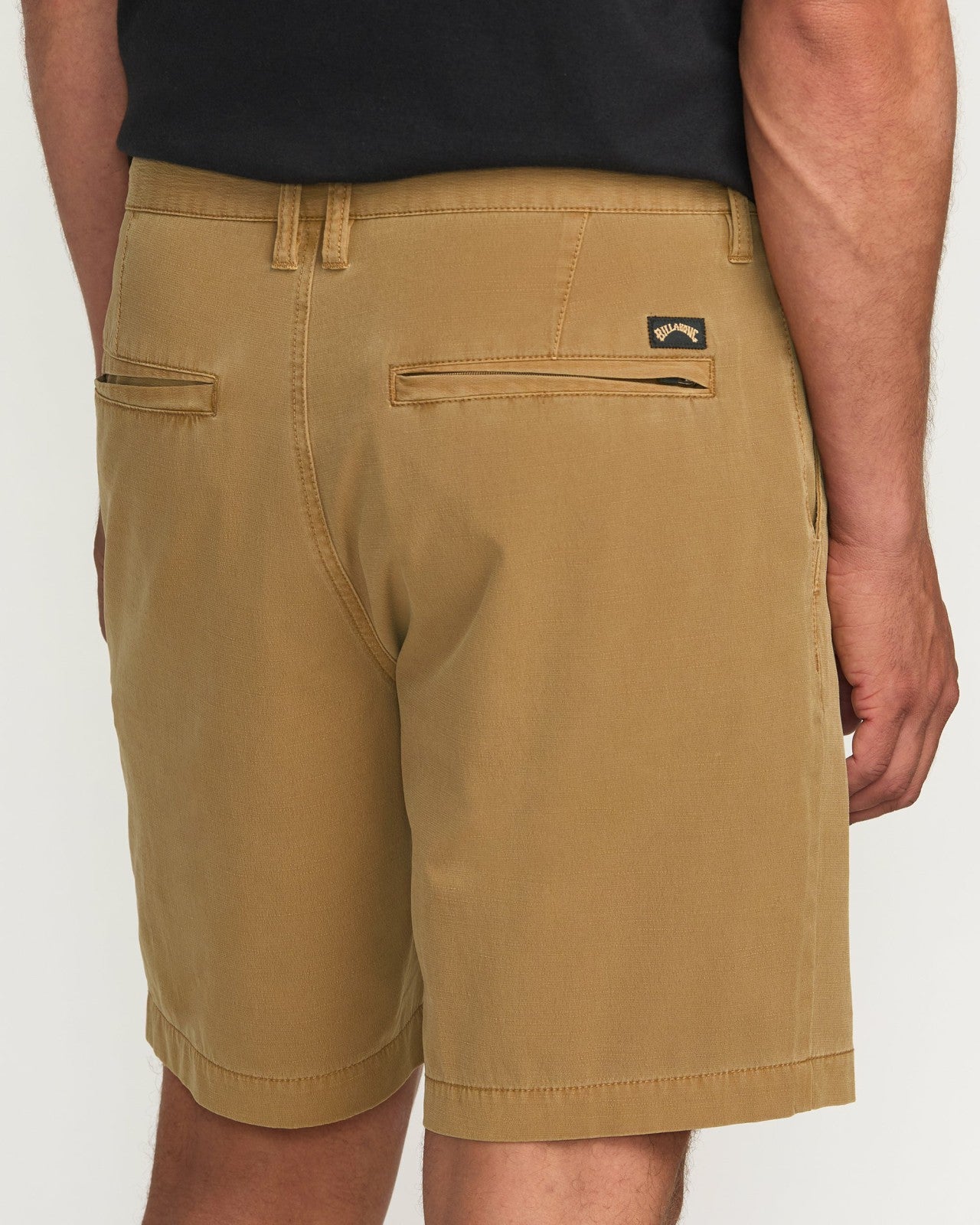 Crossfire Wave Wash Submersible 18" Hybrid Shorts | Tobacco Billabong