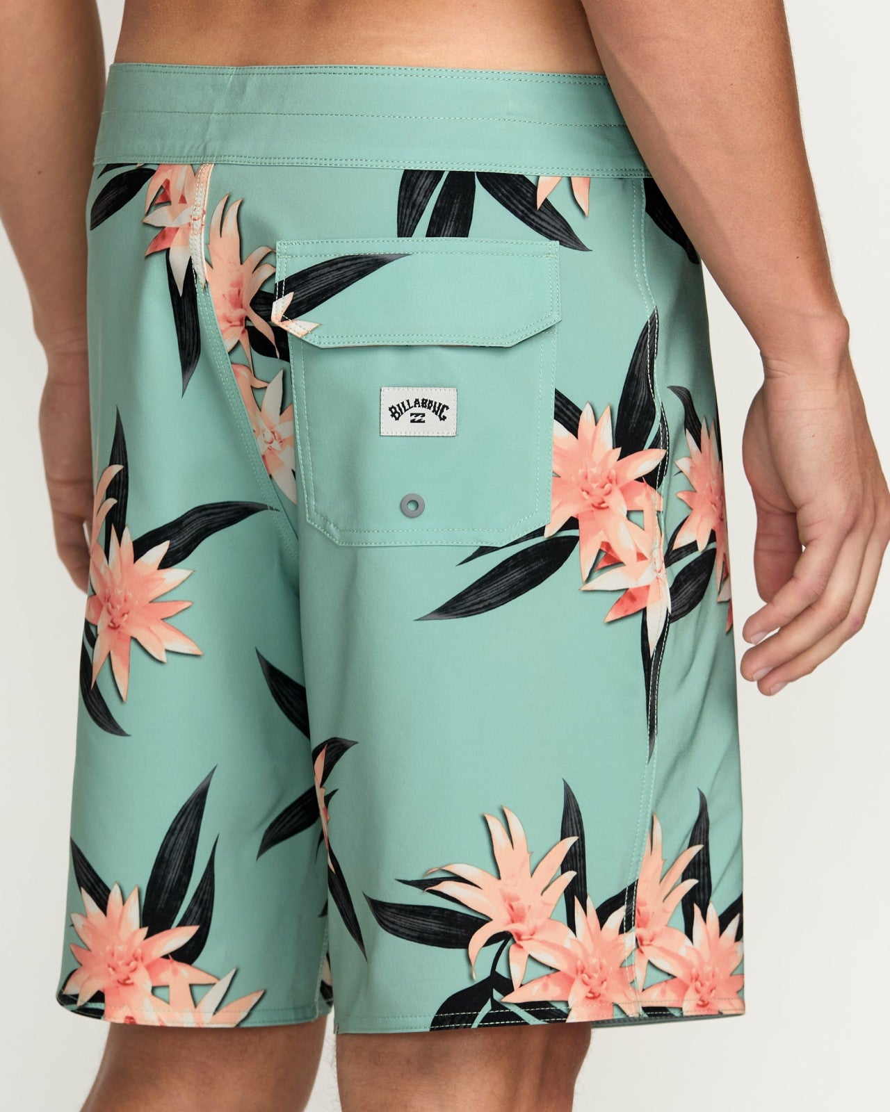 Sundays Pro Performance 19" Boardshorts | Mist Green Billabong