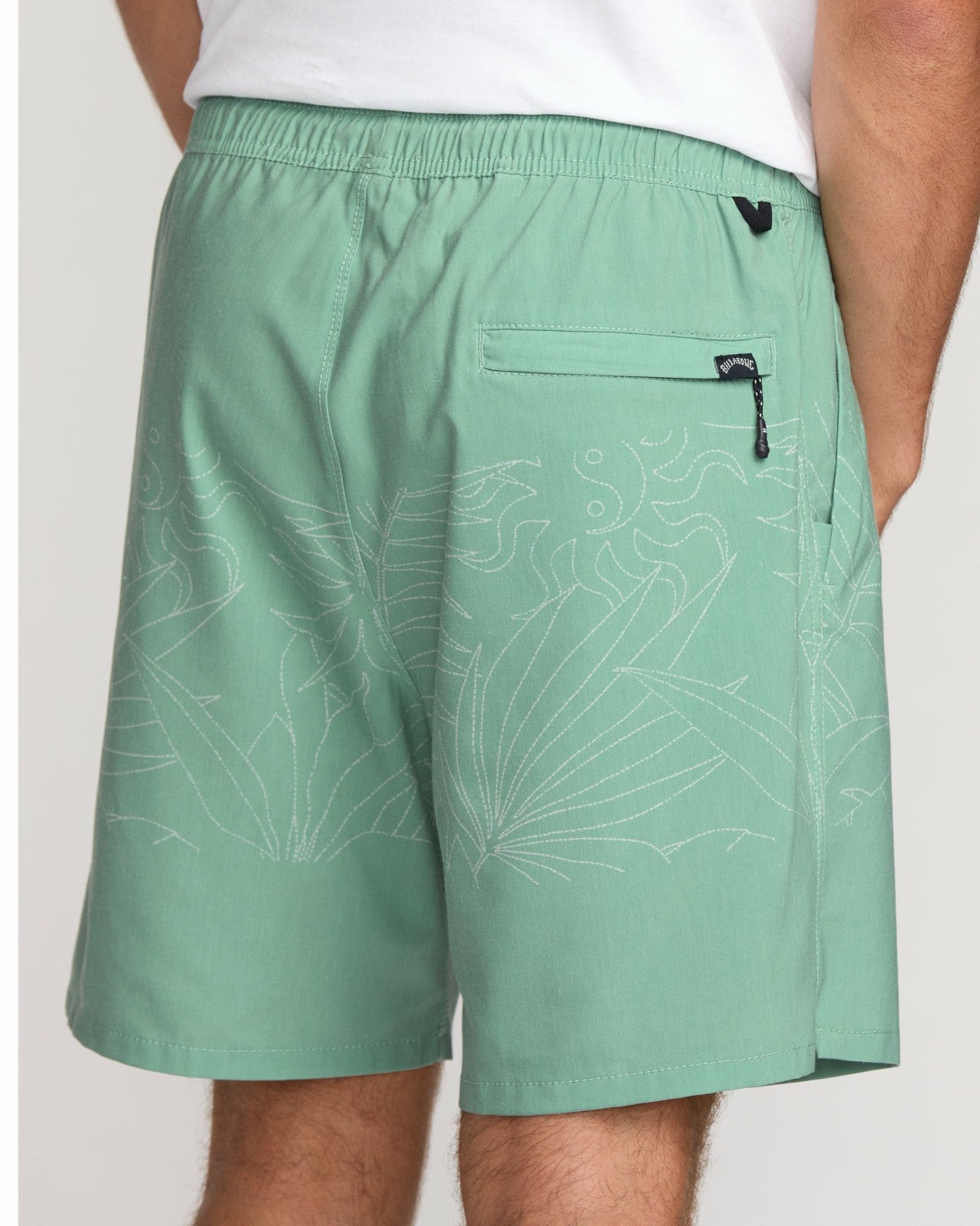 Surftrek Transit Elastic 17" Hybrid Shorts | Mist Green Billabong