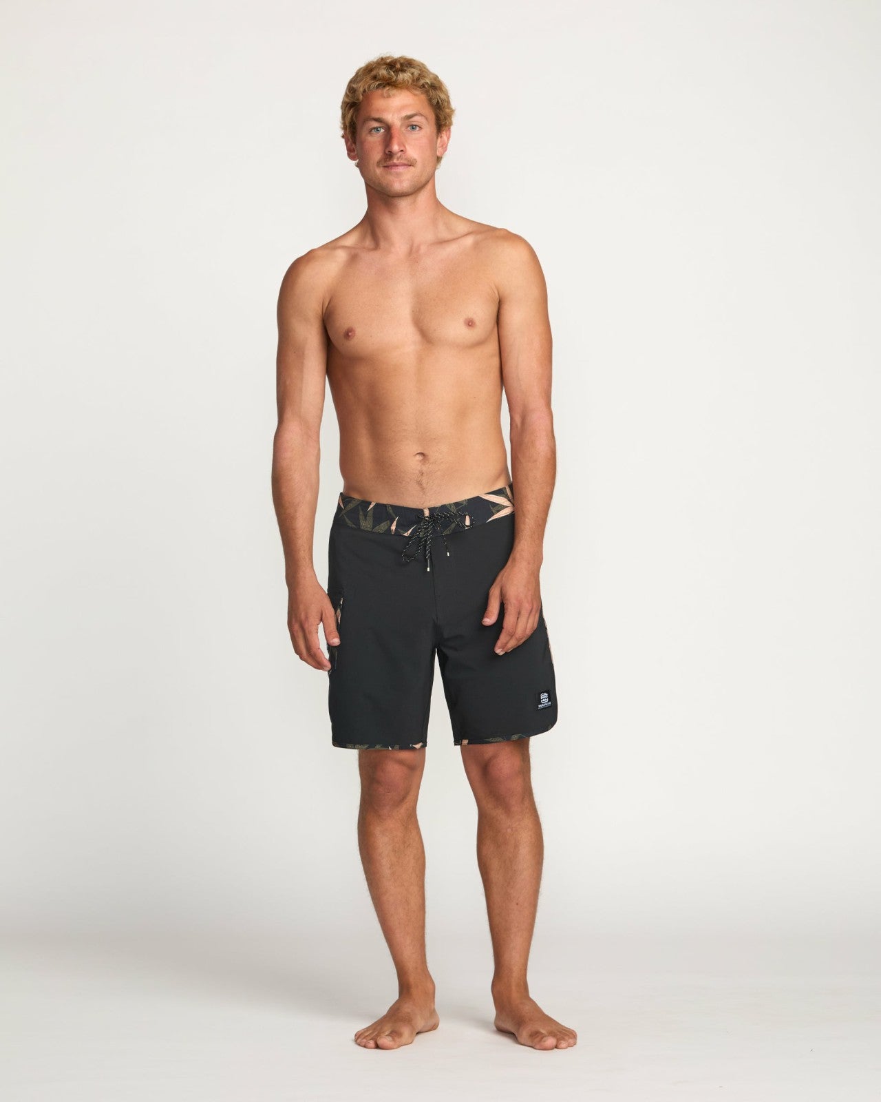 73 Hi Pro Performance 18" Boardshorts | Stealth Billabong