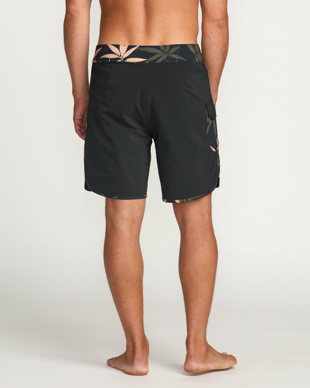 73 Hi Pro Performance 18" Boardshorts | Stealth Billabong
