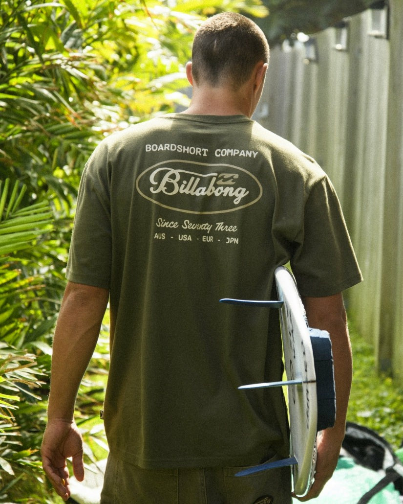 Bad Dog Pocket Regular Tee | Olive Billabong