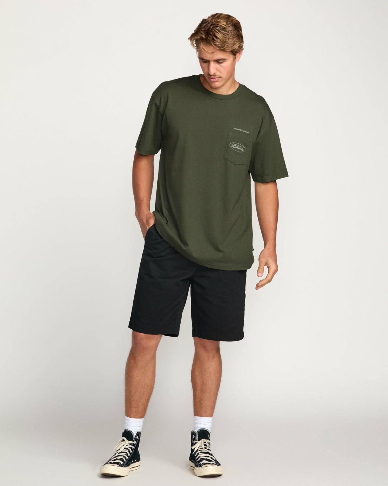 Bad Dog Pocket Regular Tee | Olive Billabong