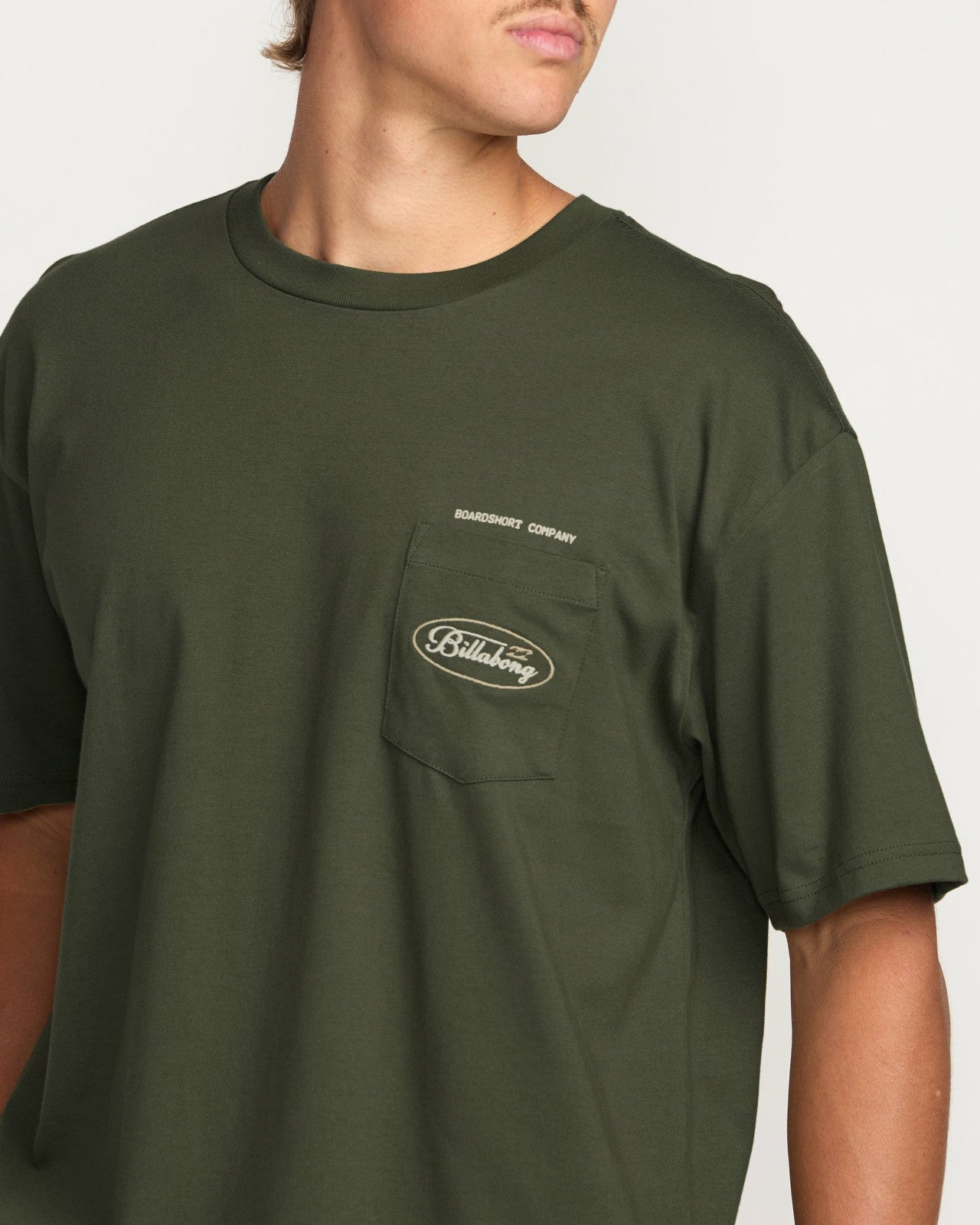 Bad Dog Pocket Regular Tee | Olive Billabong
