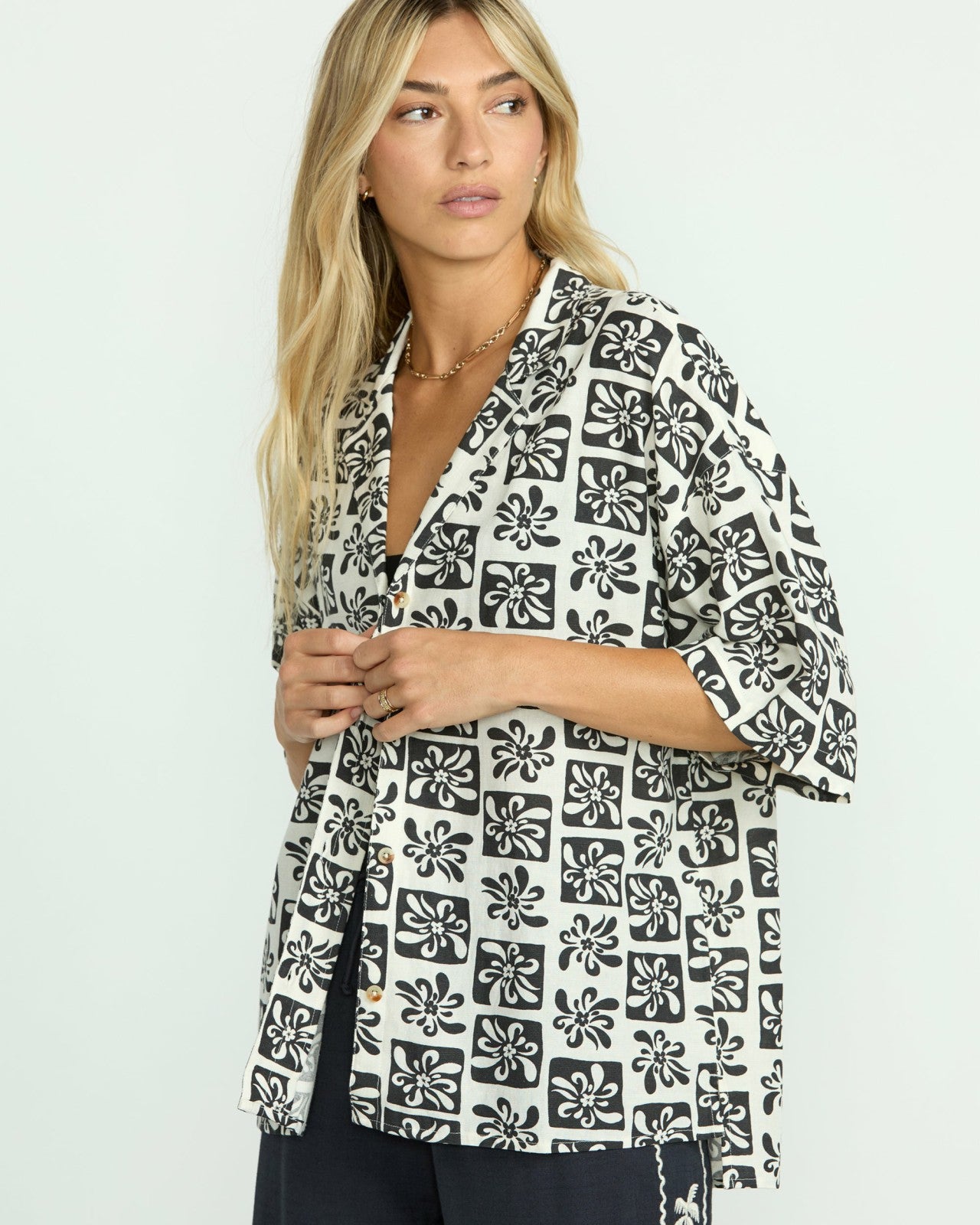 Beach Side Printed Short Sleeve Shirt | Black Sands Billabong