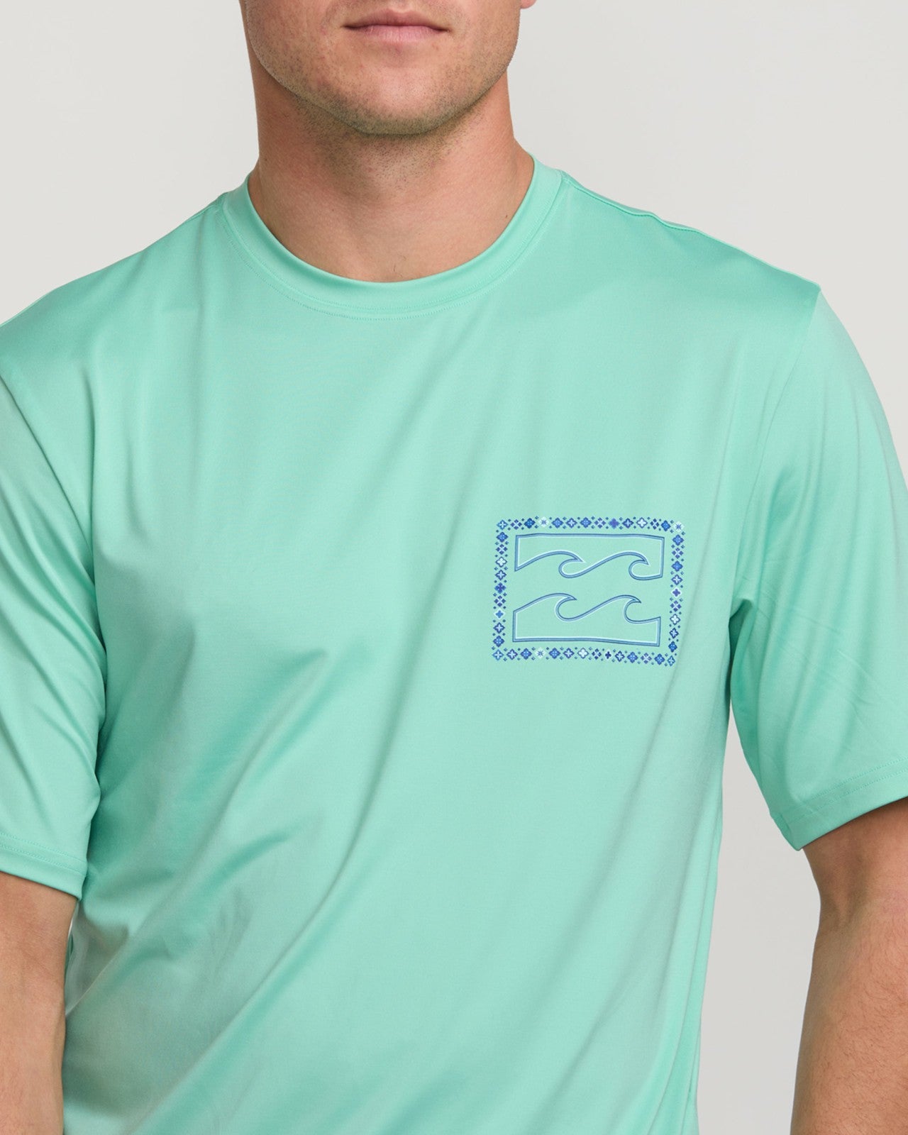 Crayon Wave Loose Fit Short Sleeve Surf Tee | Bermuda Billabong