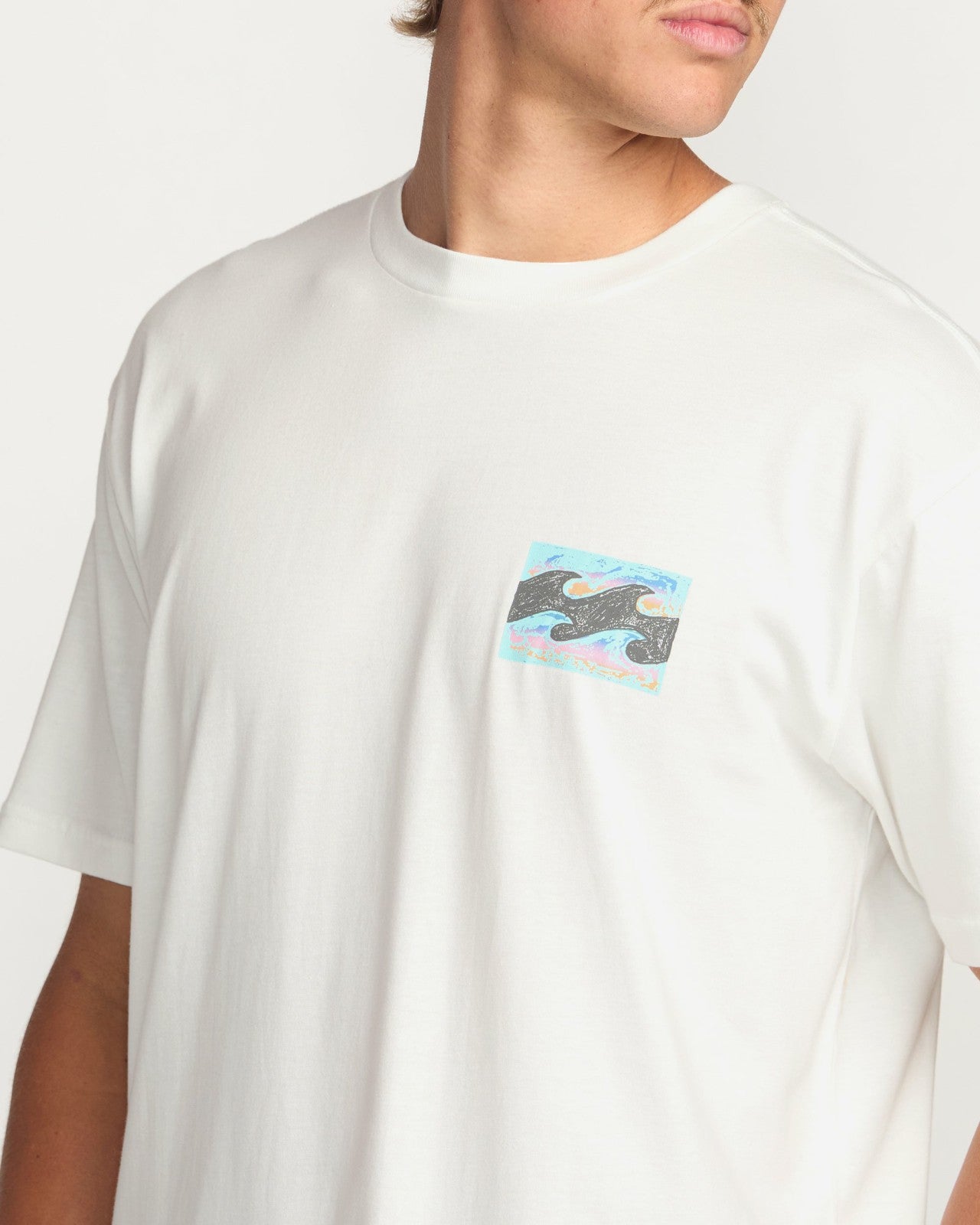 Crayon Wave Premium Tee | Off White Billabong