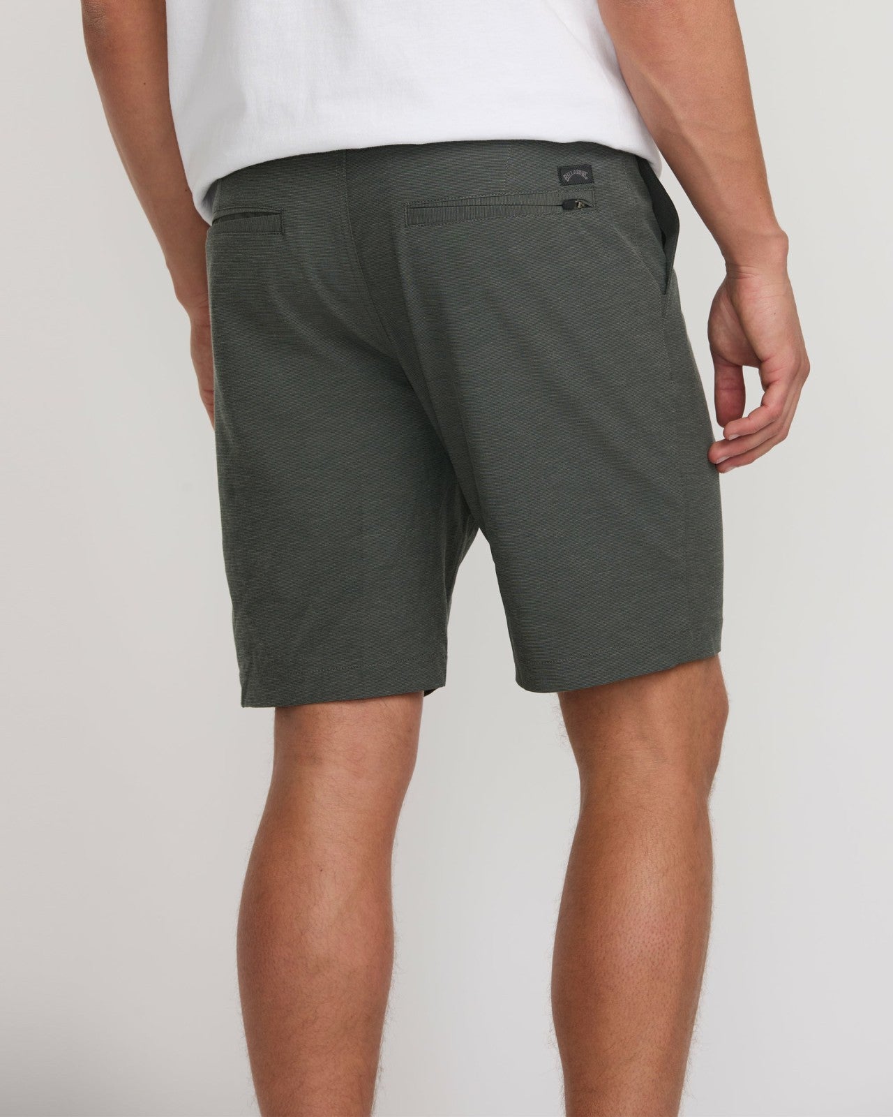Crossfire Submersible 19" Hybrid Shorts | Asphalt Billabong