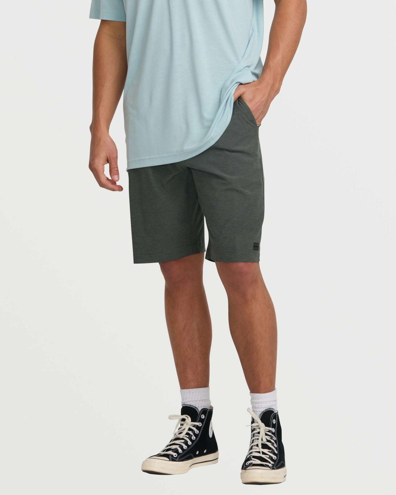 Crossfire Submersible 21" Hybrid Shorts | Asphalt Billabong
