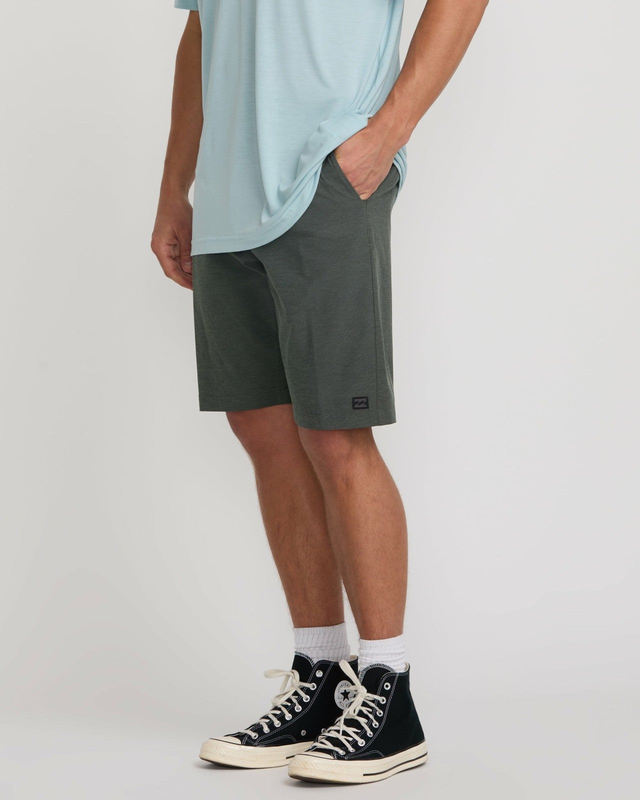 Crossfire Submersible 21" Hybrid Shorts | Asphalt Billabong