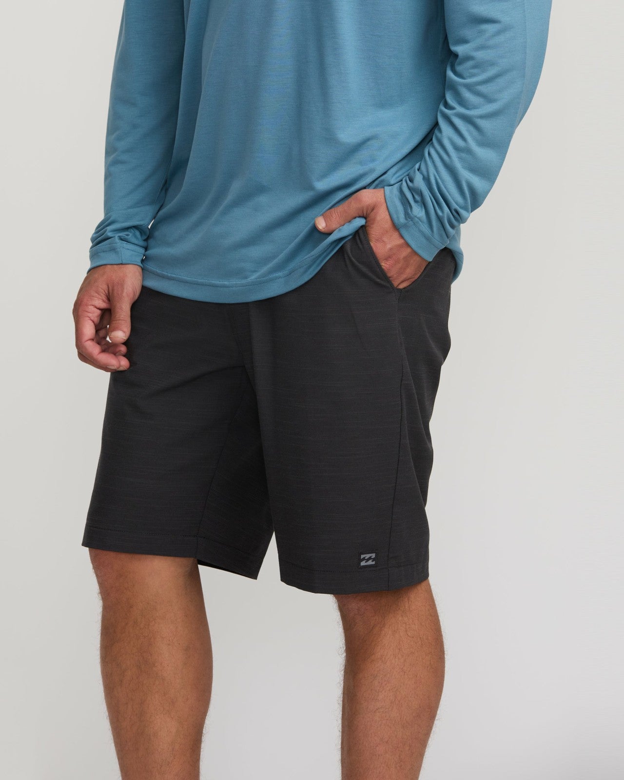 Crossfire Submersible 21" Hybrid Shorts | Black Billabong