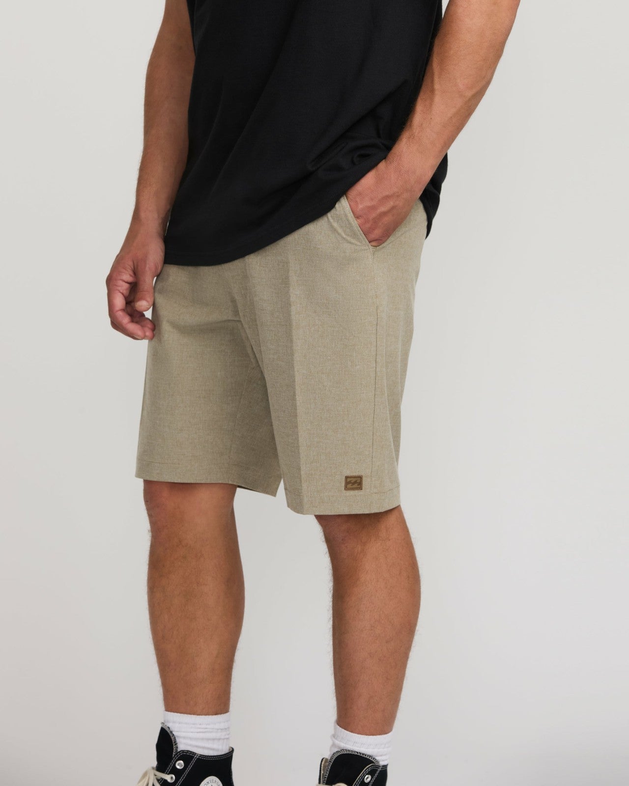 Crossfire Submersible 21" Hybrid Shorts | Khaki Billabong