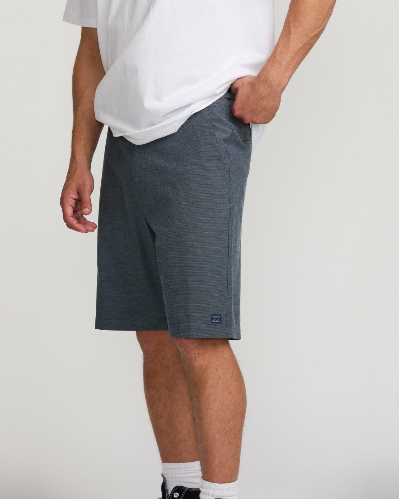Crossfire Submersible 21" Hybrid Shorts | Navy Billabong