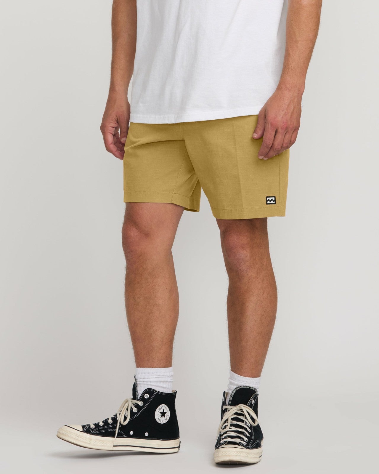 Crossfire Wave Wash Submersible 18" Hybrid Shorts | Khaki Billabong
