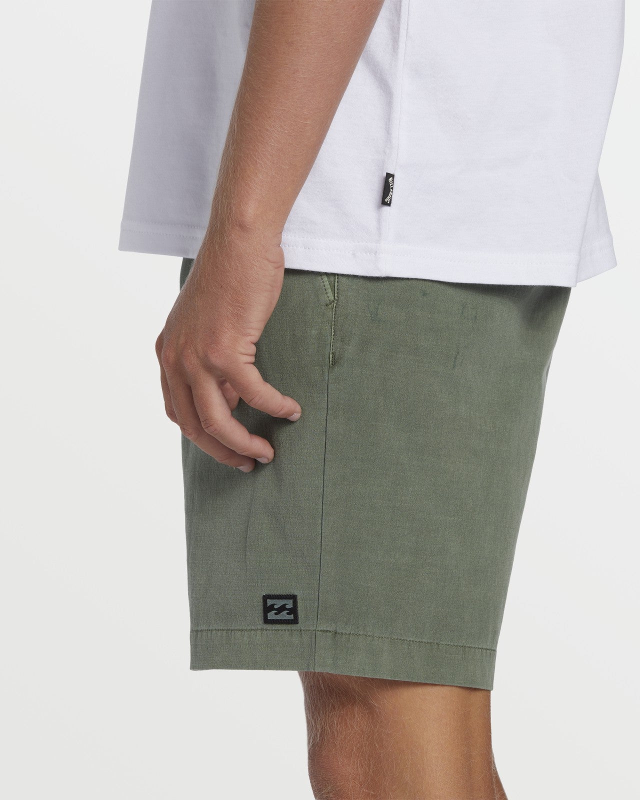 Crossfire Wave Wash Submersible 18" Hybrid Shorts | Sage Billabong
