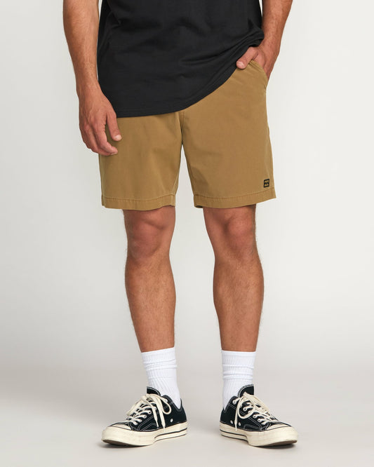 Crossfire Wave Wash Submersible 18" Hybrid Shorts | Tobacco Billabong