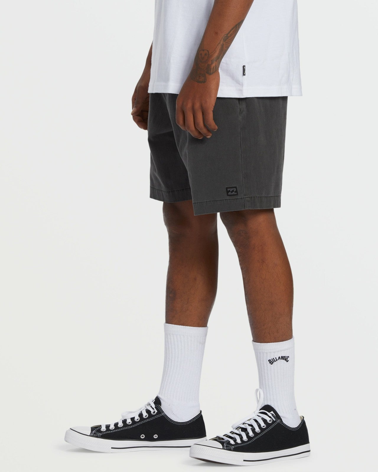 Crossfire Wave Wash Submersible 18" Hybrid Shorts | Washed Black Billabong