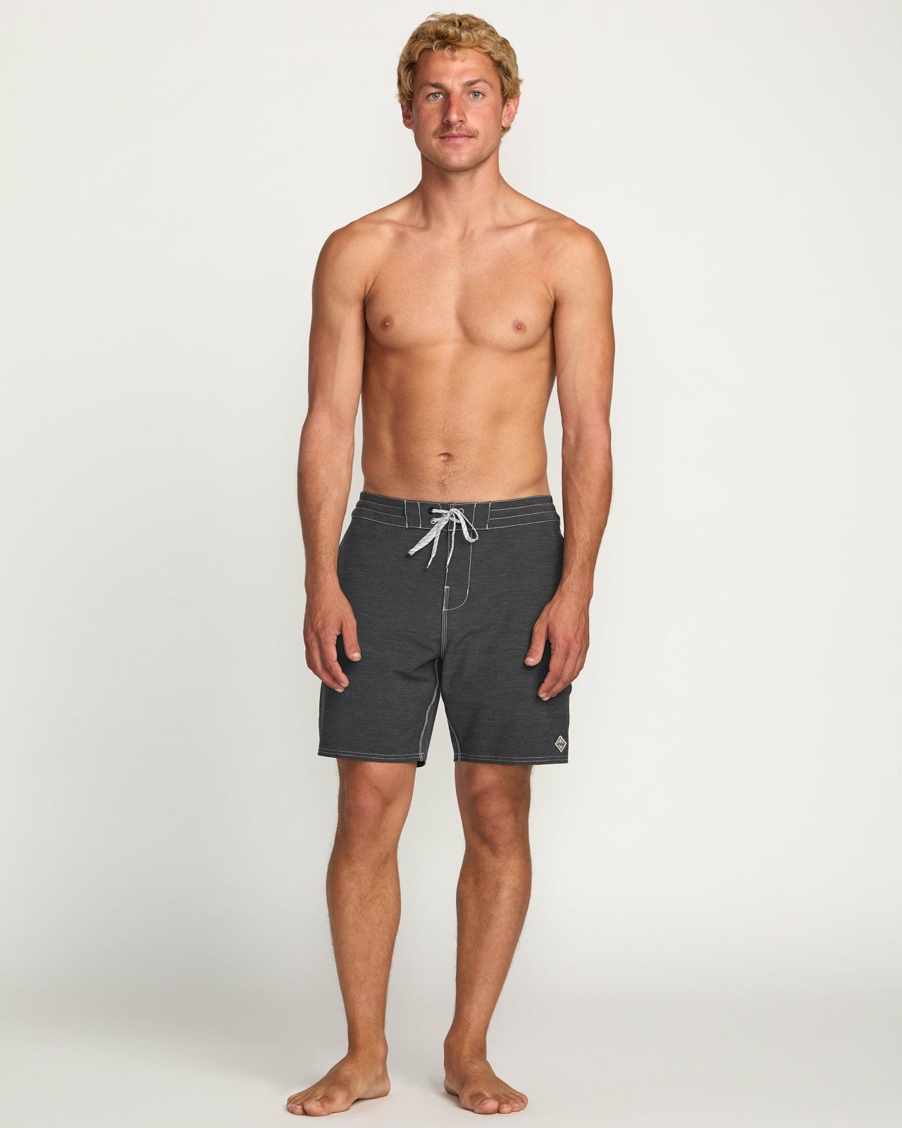 Every Other Day Lo Tide 18" Boardshorts | Black Billabong