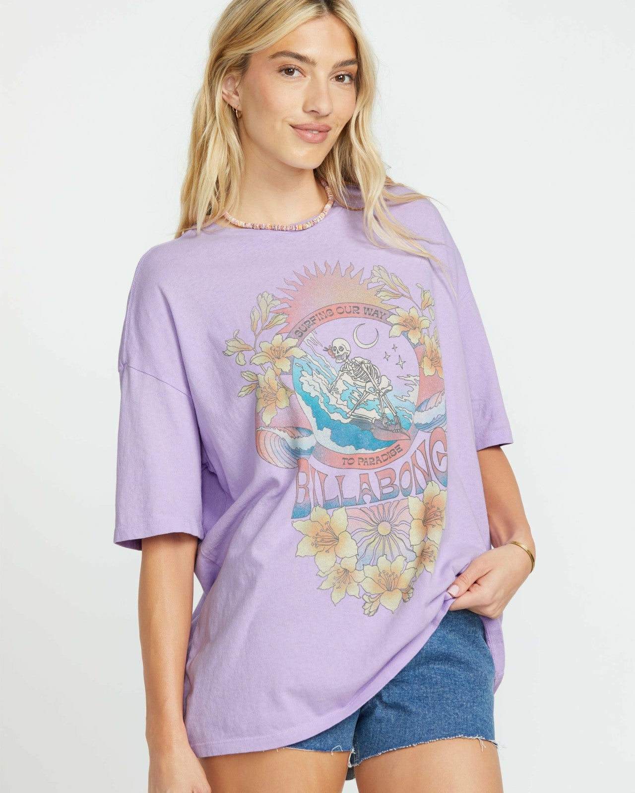 Goes Around Here Tee | Peaceful Lilac Billabong