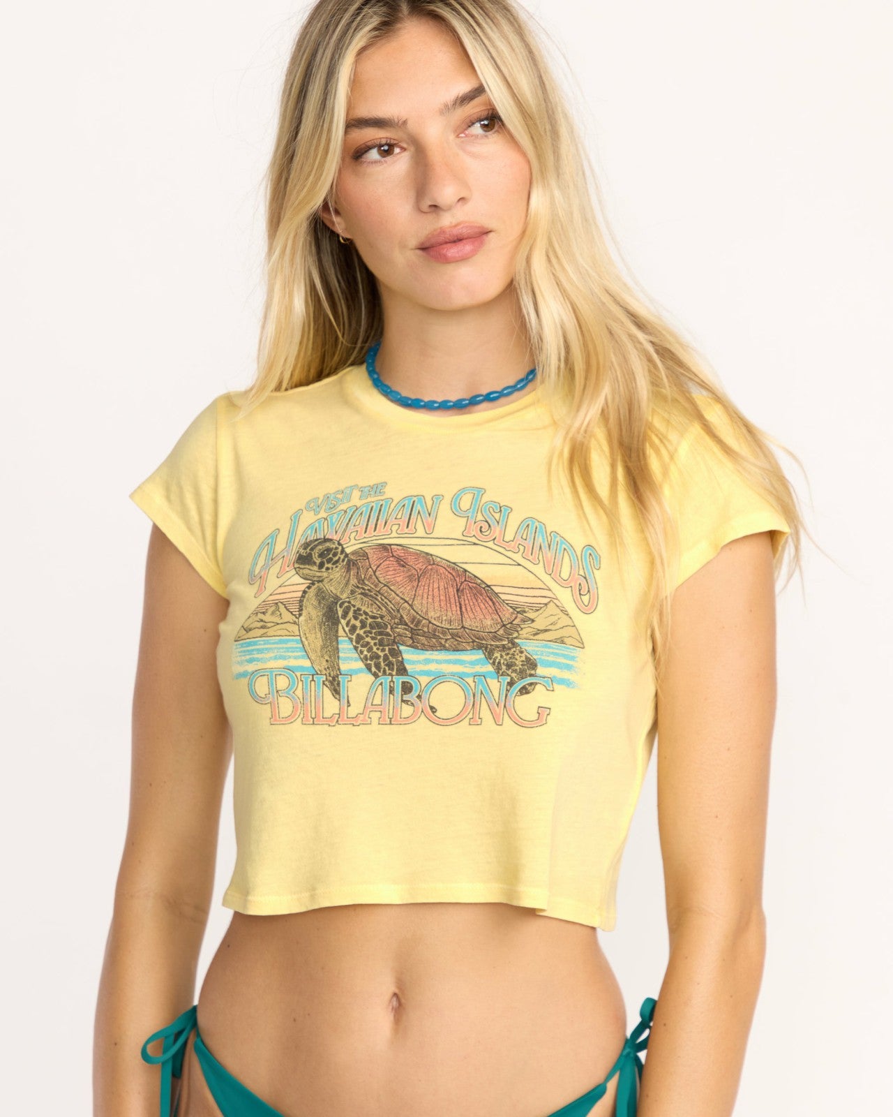 Going On Vacay T-Shirt | Retro Yellow Billabong