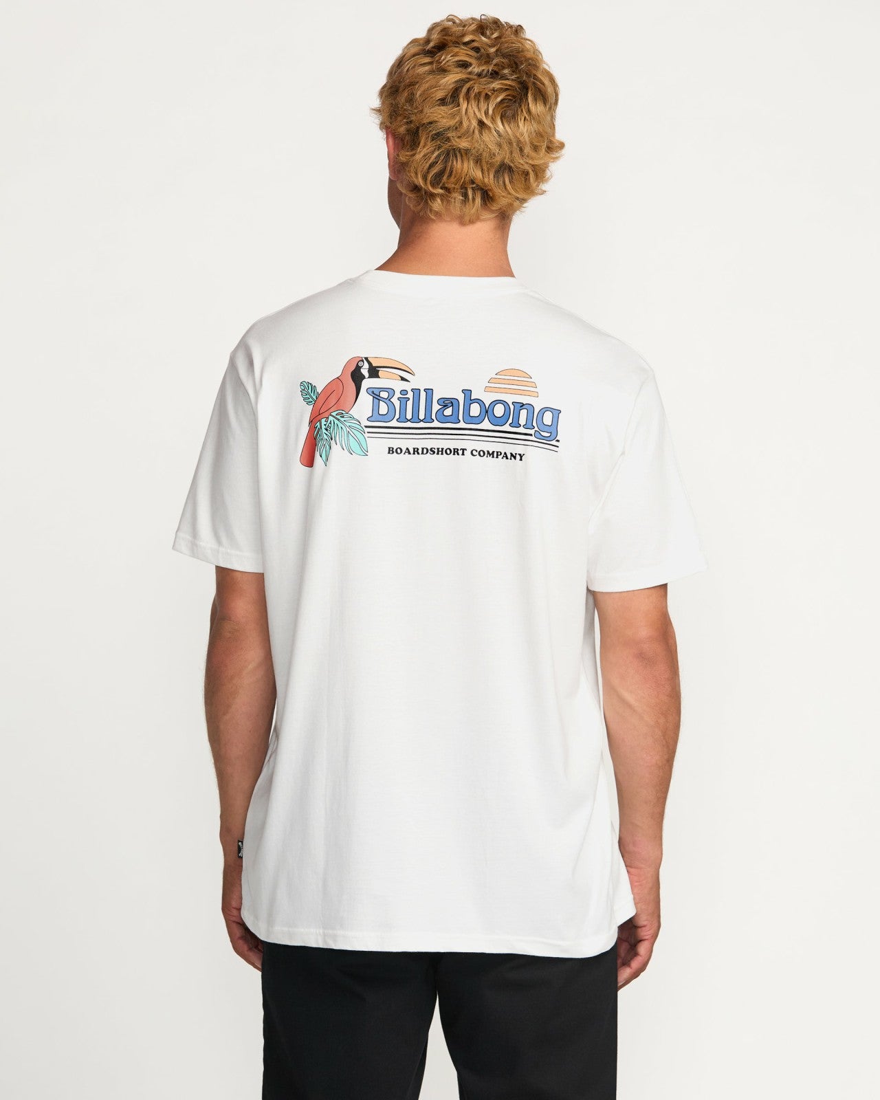 Lounge Premium Tee | Off White Billabong