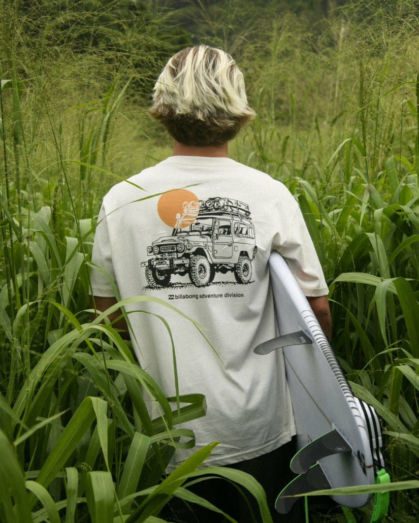 Making Tracks A/Div Tee | Off White Billabong