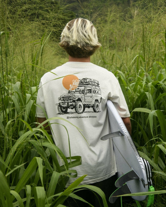 Making Tracks A/Div Tee | Off White Billabong