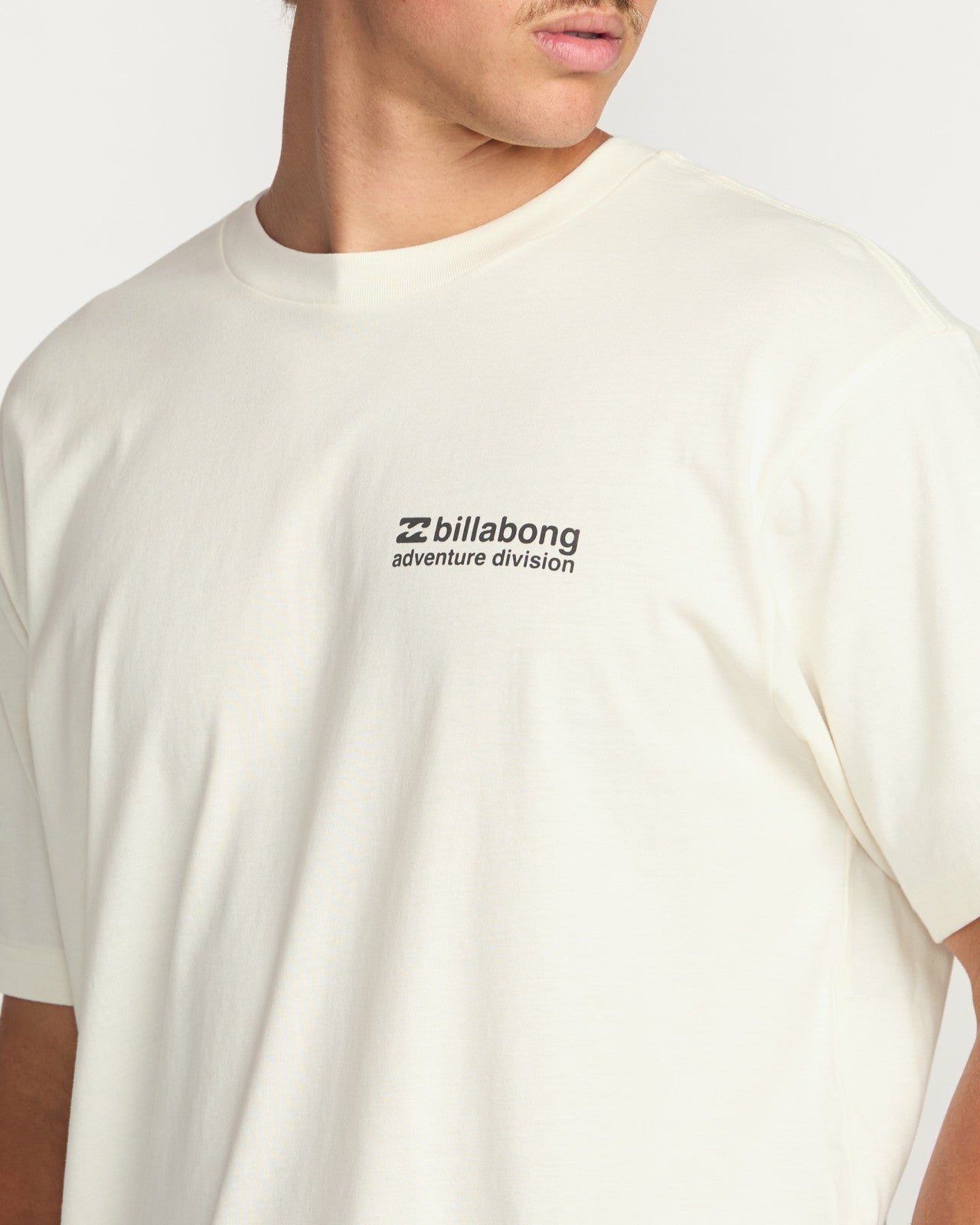 Making Tracks A/Div Tee | Off White Billabong