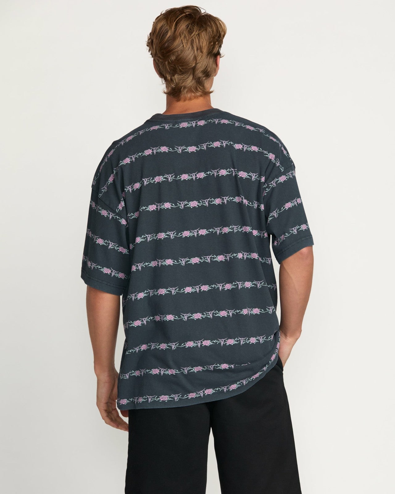 Raging Bull Stripe Tee | Washed Black Billabong