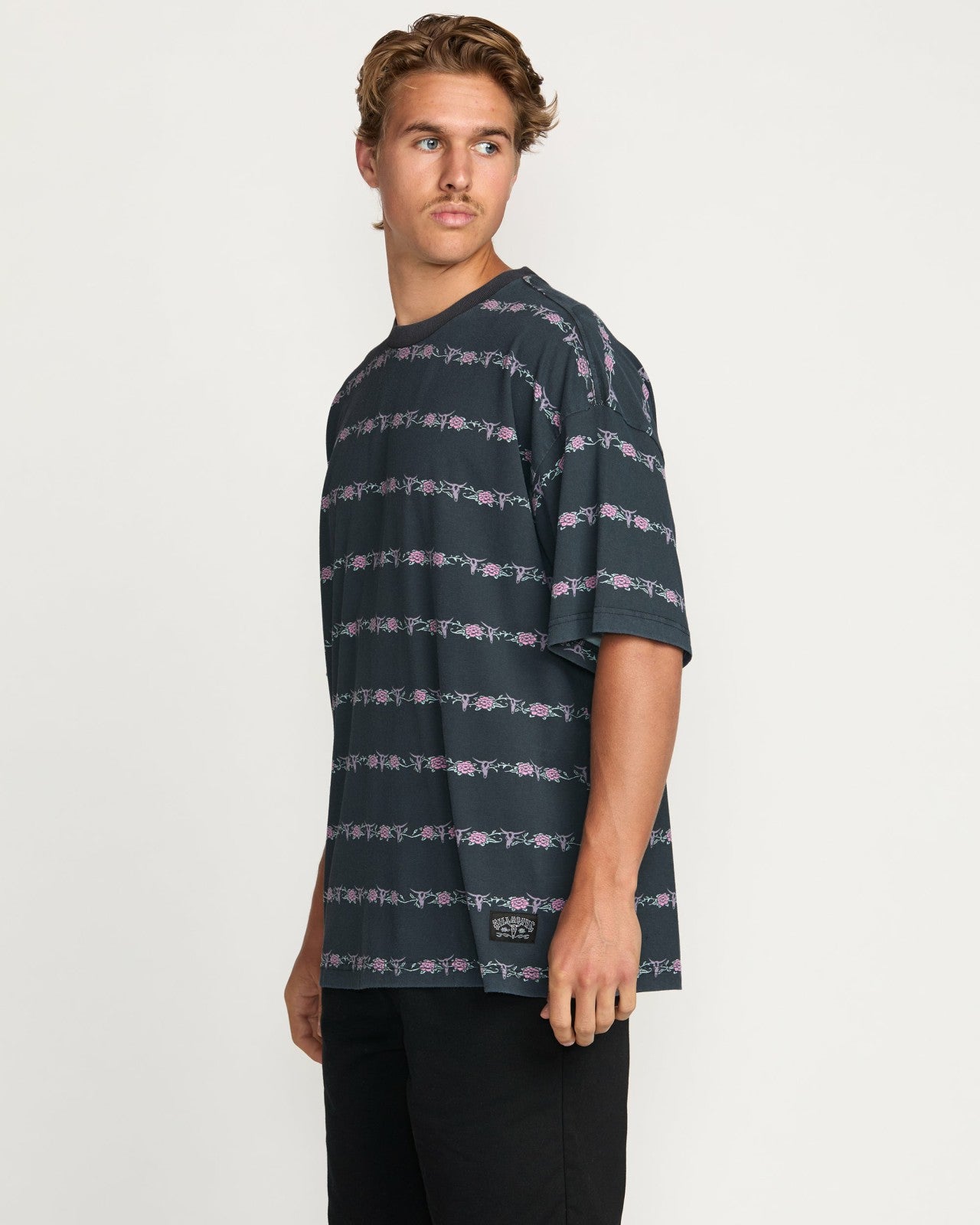 Raging Bull Stripe Tee | Washed Black Billabong