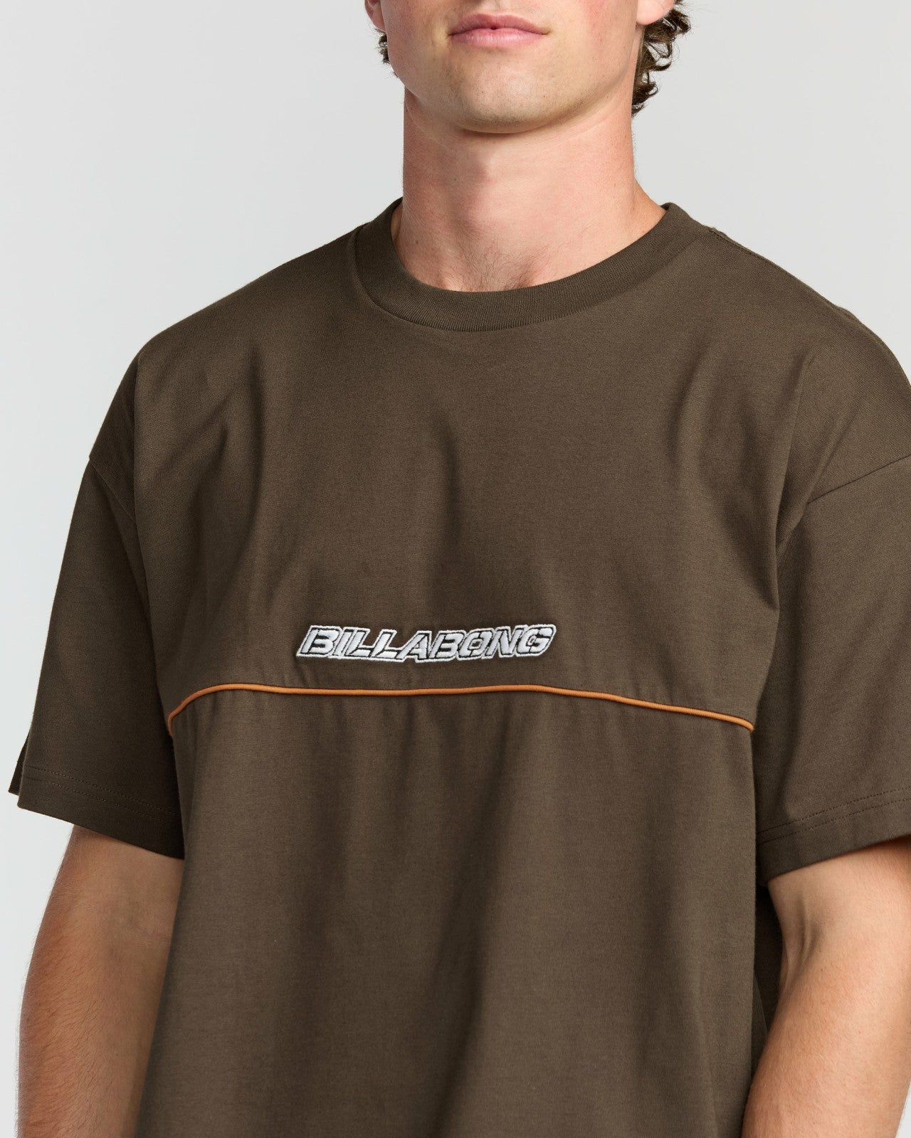 Spec 73 Legacy Short Sleeve T-Shirt | Dark Brown Billabong