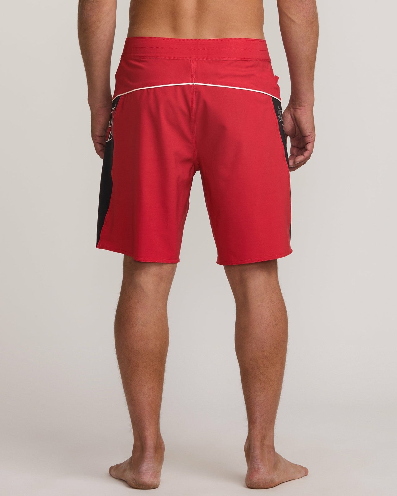 Straddie Pro Performance 20" Boardshorts | Scarlet Billabong