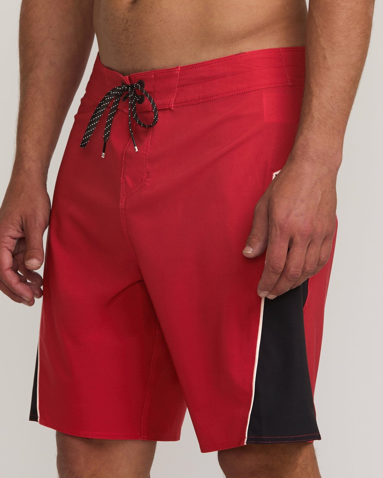Straddie Pro Performance 20" Boardshorts | Scarlet Billabong