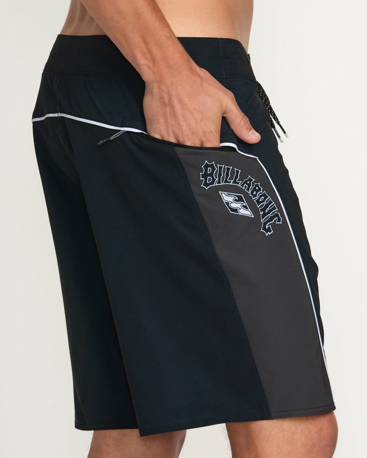 Straddie Pro Performance 20" Boardshorts | Stealth Billabong