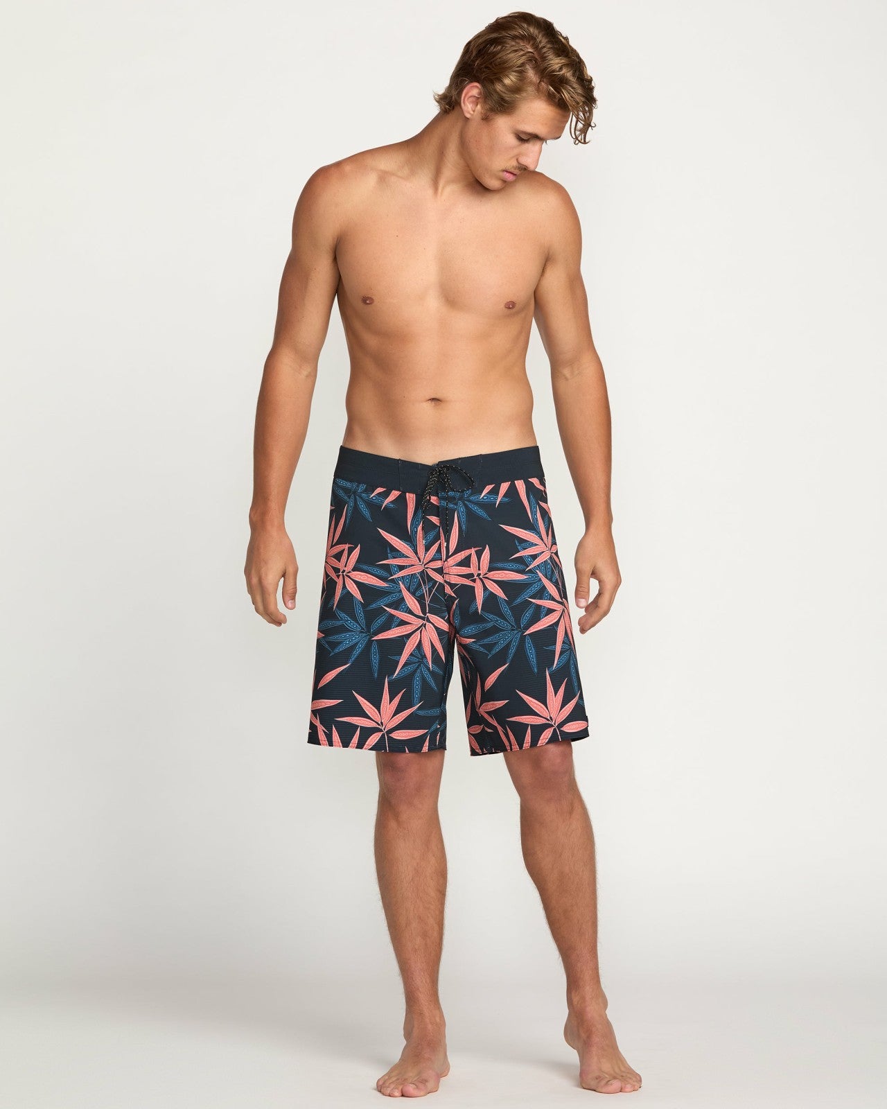 Sundays Airlite 19" Boardshorts | Deep Blue Billabong