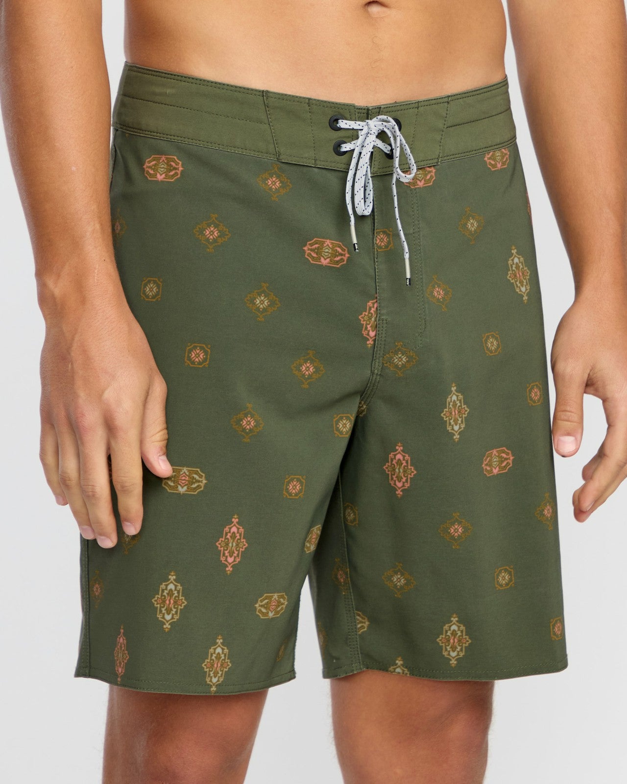 Sundays Pro Performance 19" Boardshorts | Military Billabong