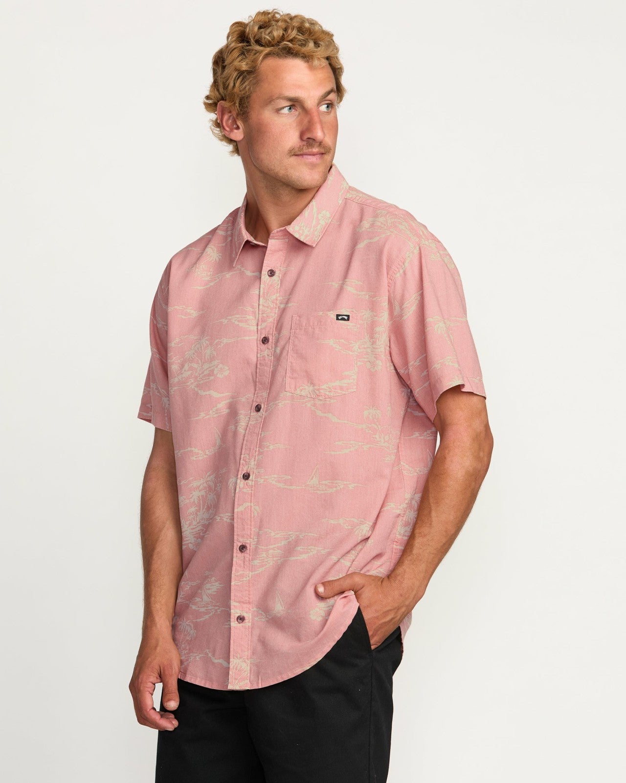 Sundays Short Sleeve Shirt | Dust Red Billabong