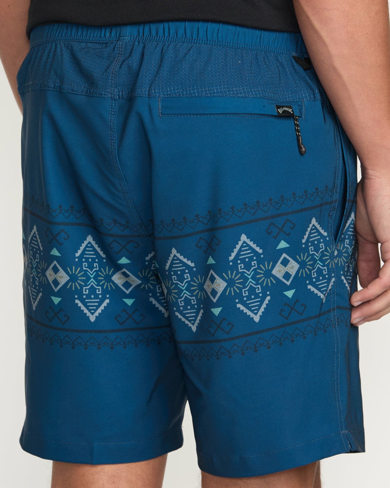 Surftrek Elastic Submersible 17" Hybrid Shorts | Deep Blue Billabong