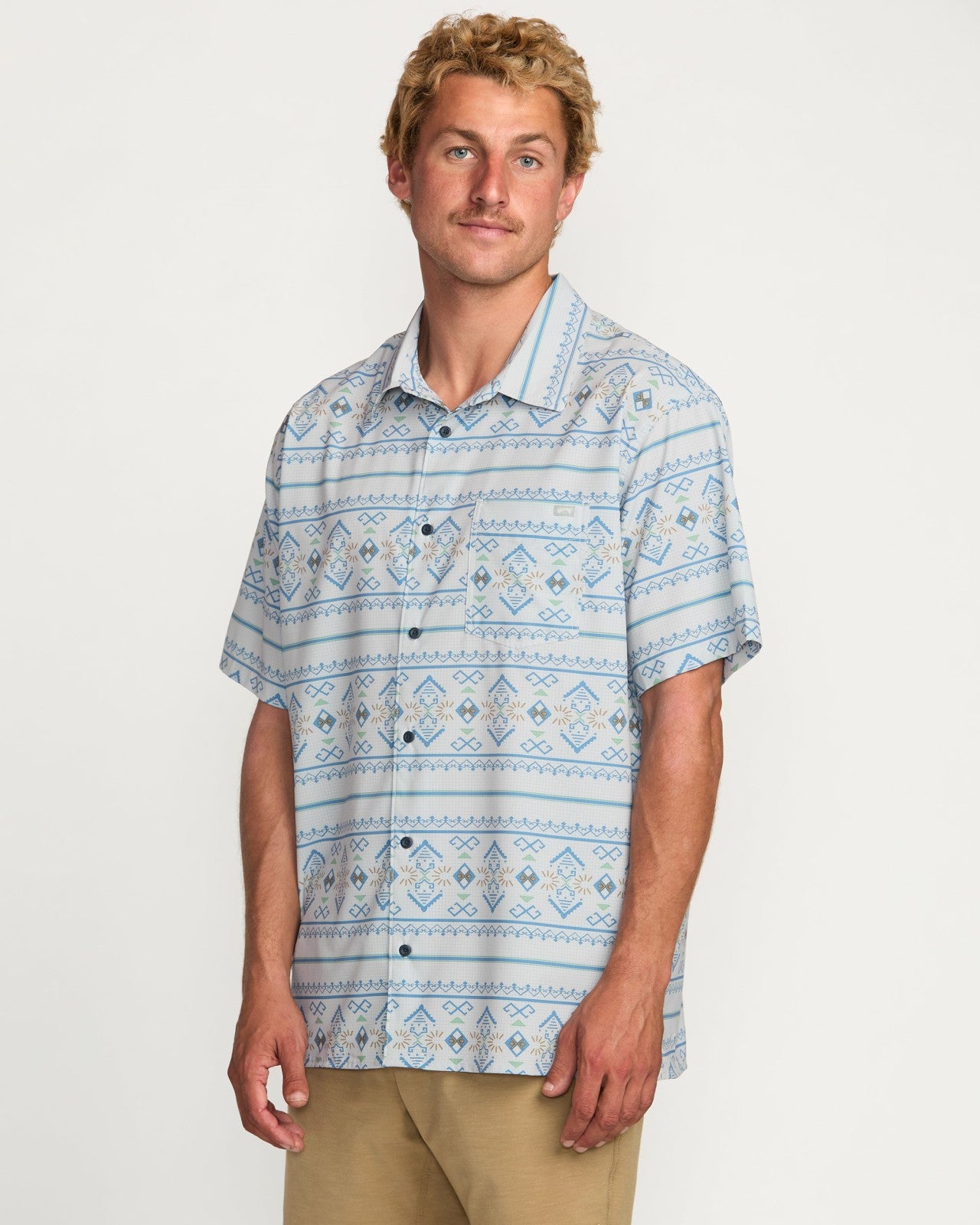 Surftrek Perf Short Sleeve Shirt | Alloy Billabong