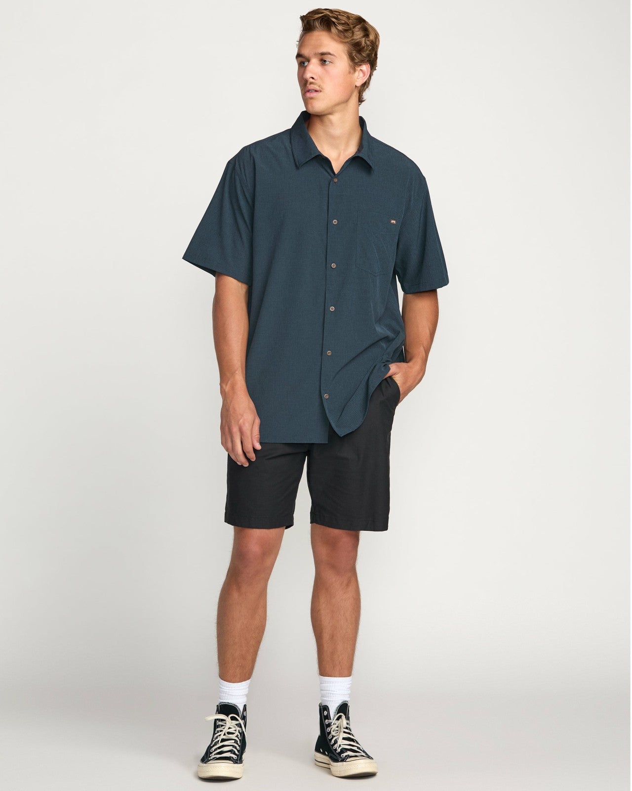 Surftrek Perf Short Sleeve Shirt | Navy Billabong