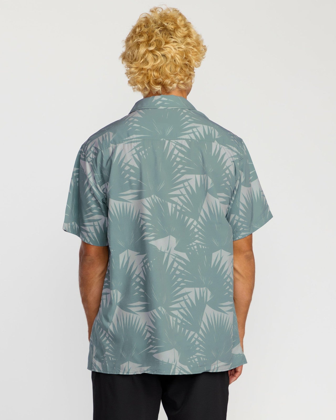 Surftrek Perf Short Sleeve Shirt | Sea Blue Billabong