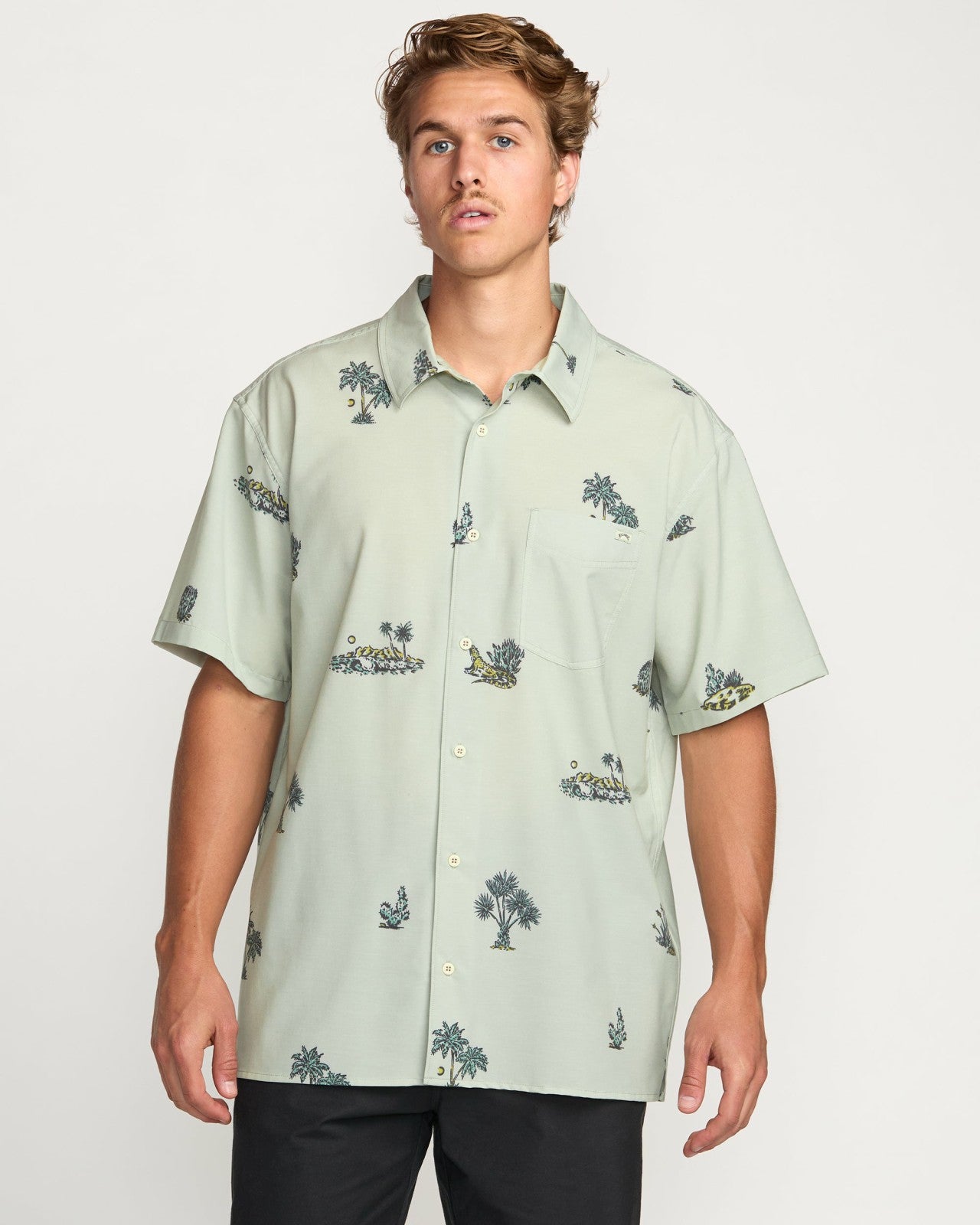 Surftrek Transit Short Sleeve Shirt | Chino Billabong