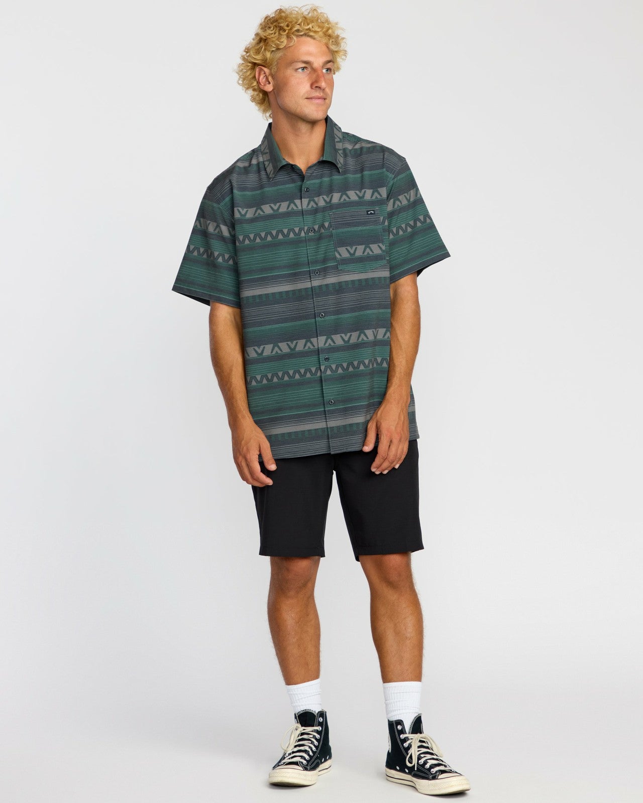 Surftrek Transit Short Sleeve Shirt | Navy Billabong
