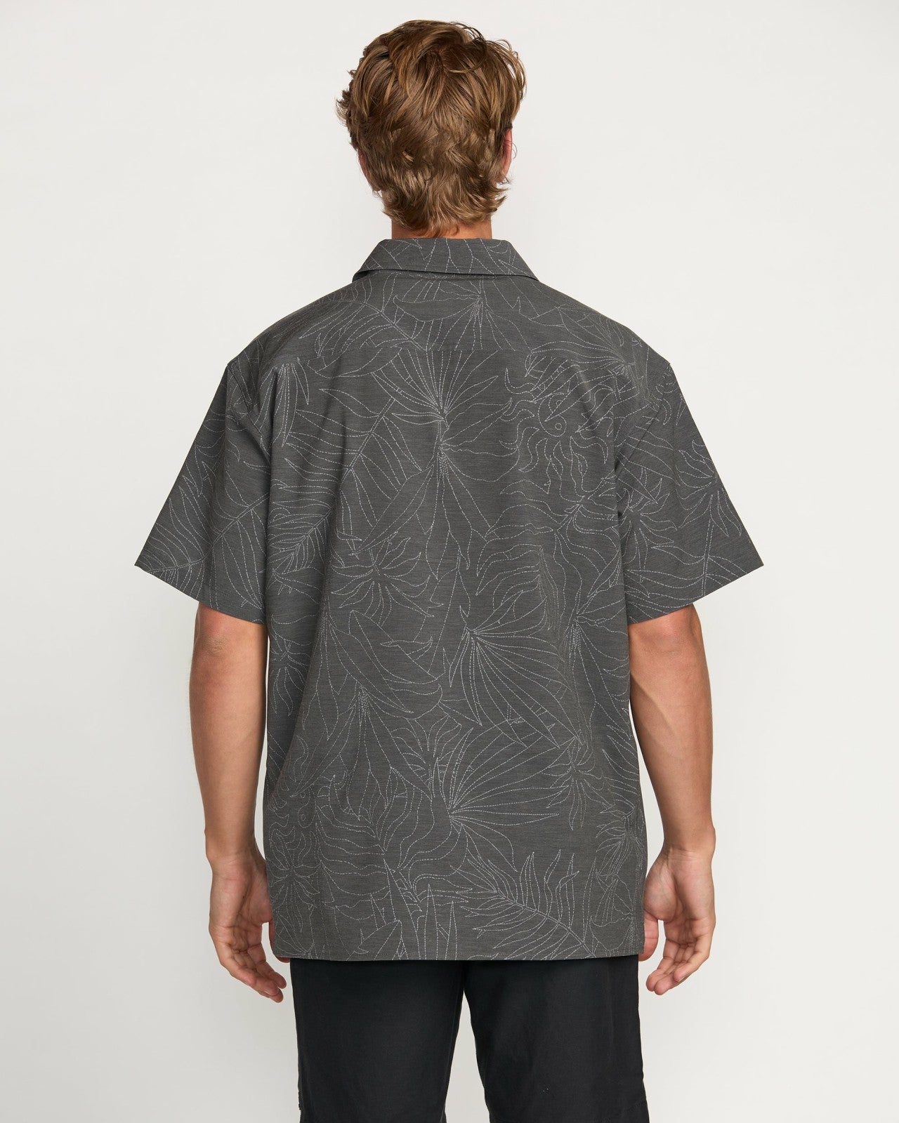 Surftrek Transit Short Sleeve Shirt | Raven Billabong