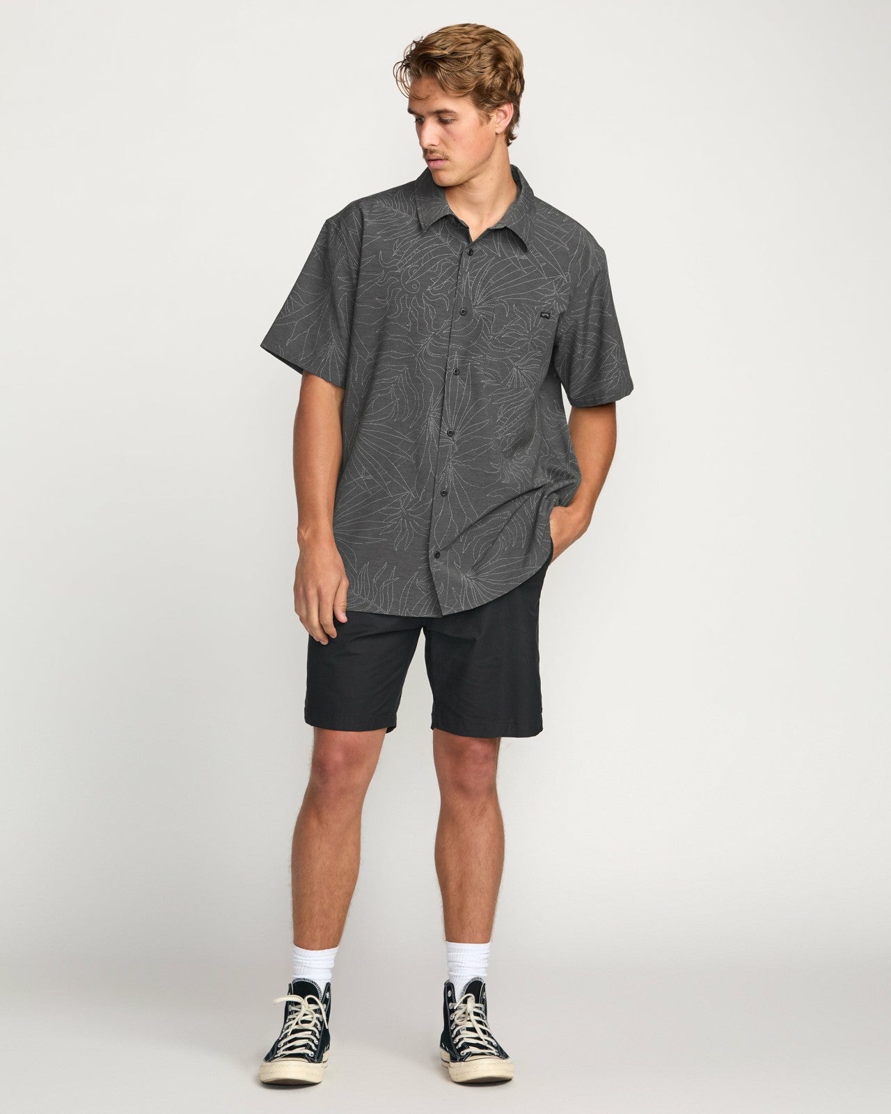 Surftrek Transit Short Sleeve Shirt | Raven Billabong