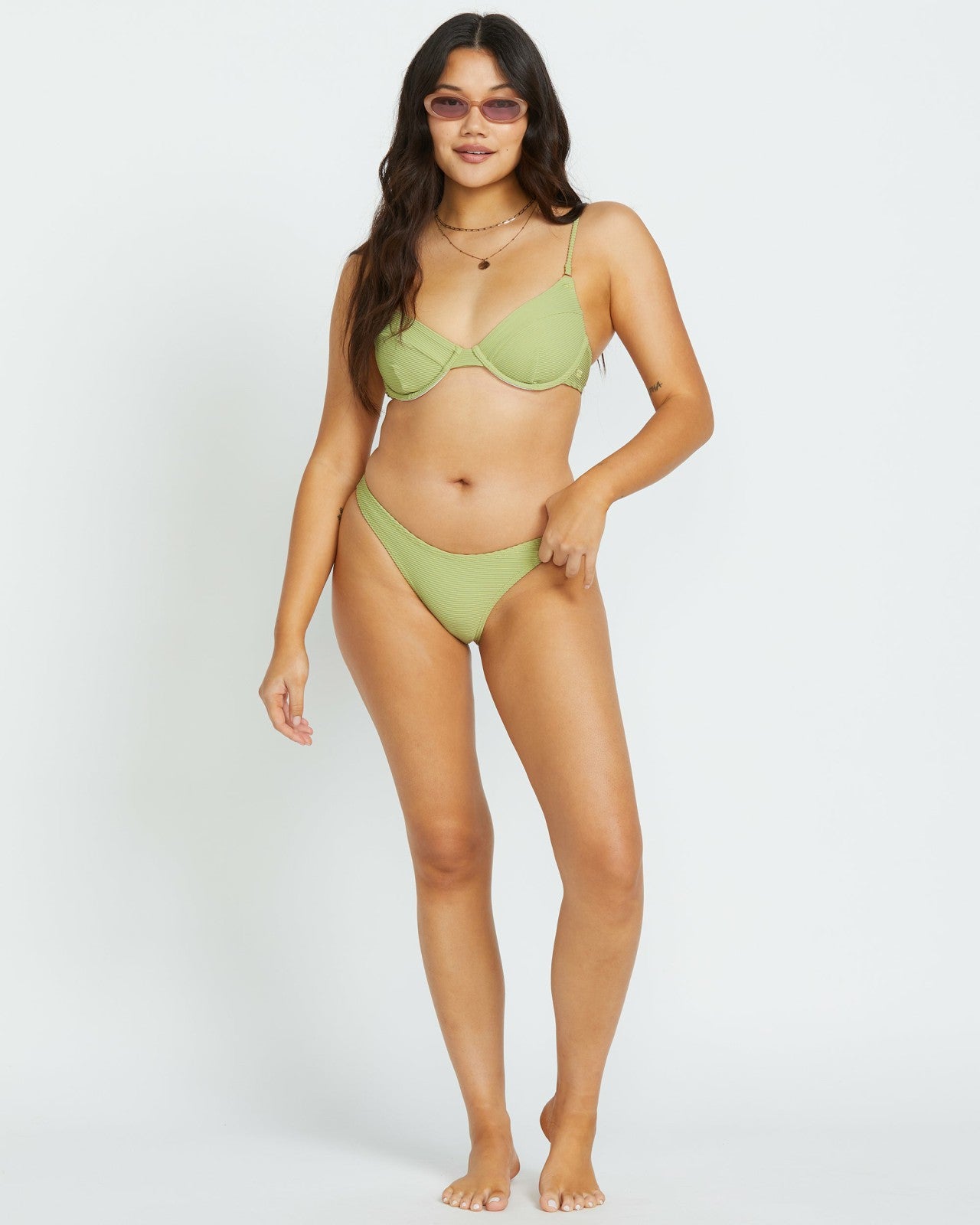 Tanlines Morgan Underwire Bikini Top | Avocado Billabong