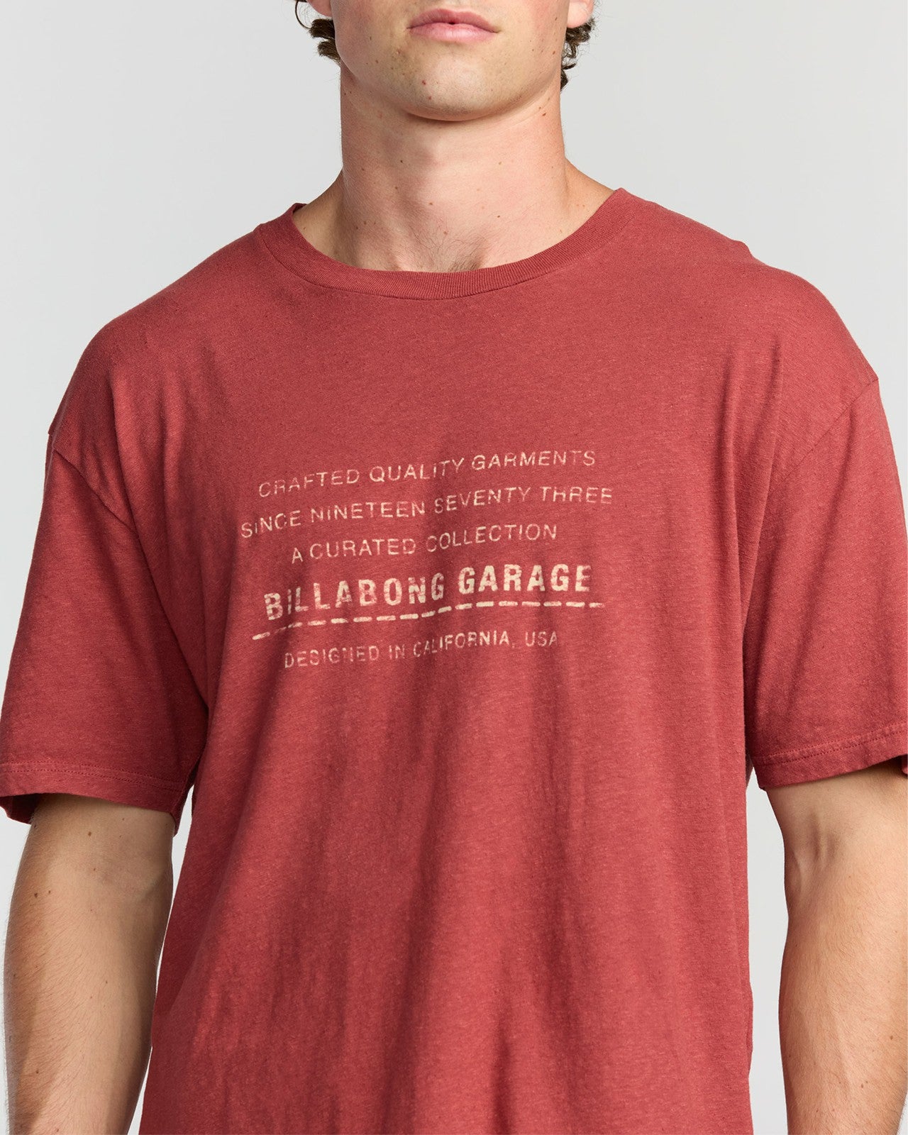 The Label Garage Regular Short Sleeve T-Shirt | Burnt Red Billabong