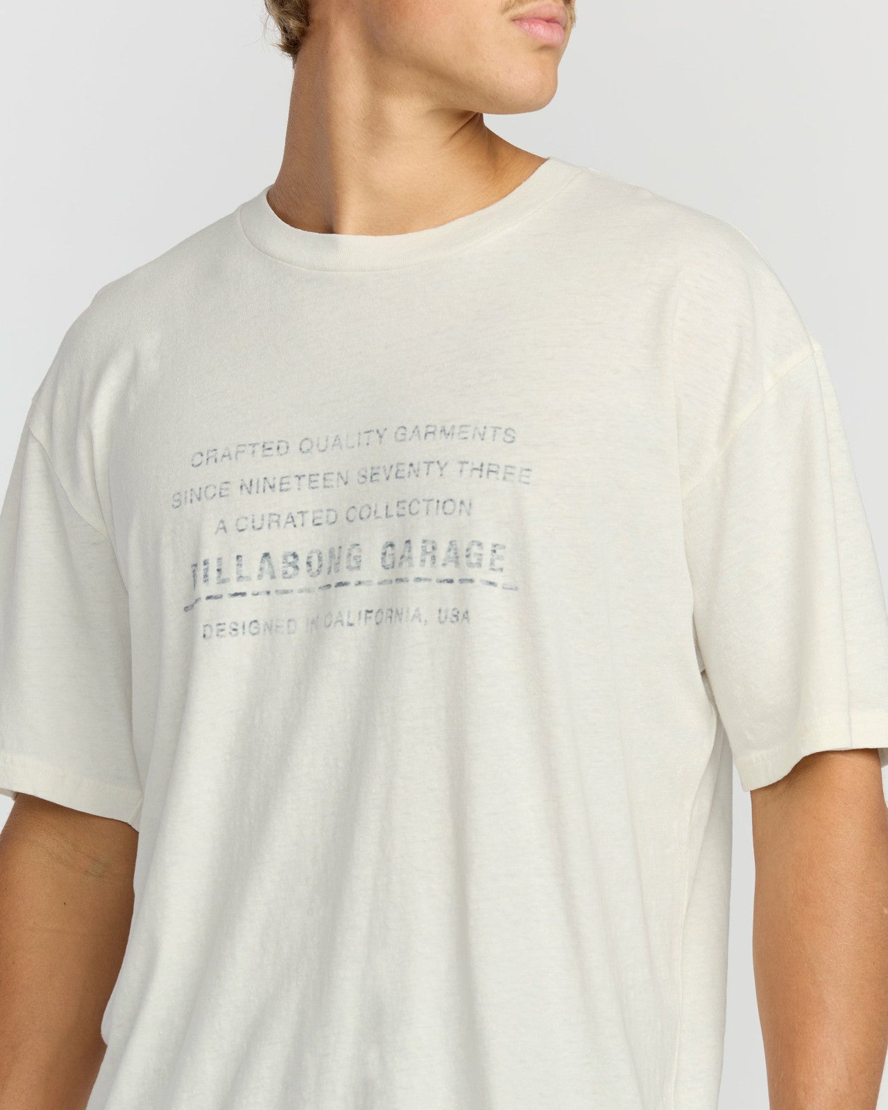 The Label Garage Regular Short Sleeve T-Shirt | Off White Billabong
